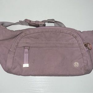 lululemon belt bag